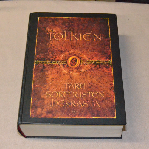 J.R.R. Tolkien Taru Sormusten Herrasta